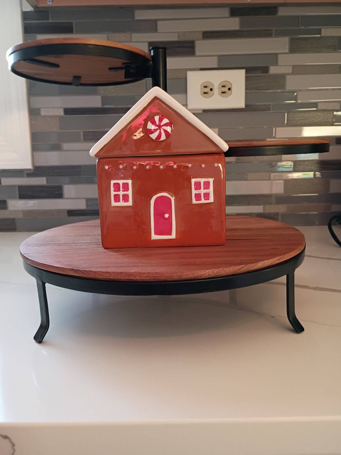 Warm Gingerbread & Masala Chai Gingerbread House